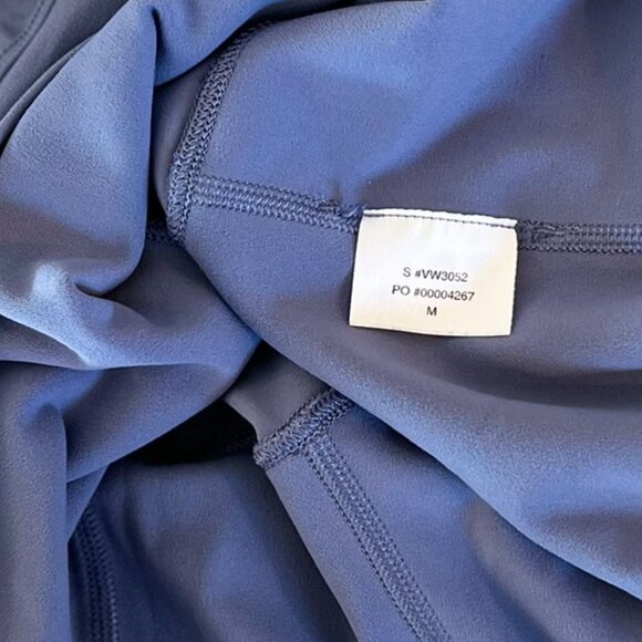 Vuori Woman's Active Wear Yoga Exercise Allthefeels 4" Shorts Sz med - Picture 5 of 7